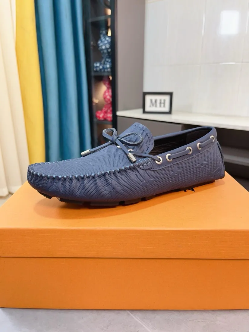 Men's men's shoes💰400🌹🌹[LV Louis Vuitton] New men's beanie shoes💝💝.. Top-grade imported cowhide embossed➕Comfortable leather lining. It is extremely skin-friendly and comfortable, feels very delicate, and the shape is very correct! Perfectly reflects the three-dimensional sense, code number: 38-44